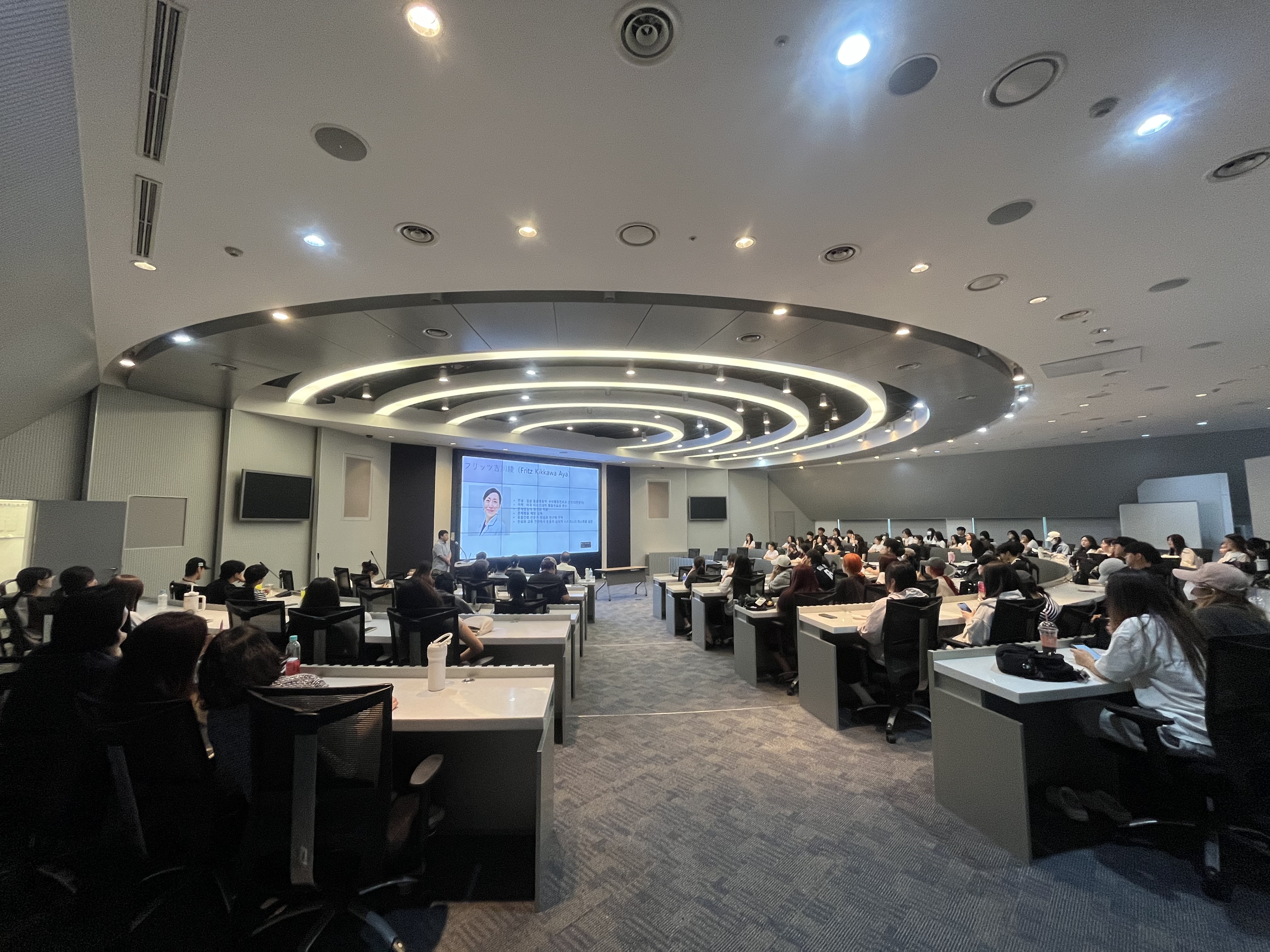동물의료관리학과 야마자키동물간호대학 교수 초빙 특강 개최